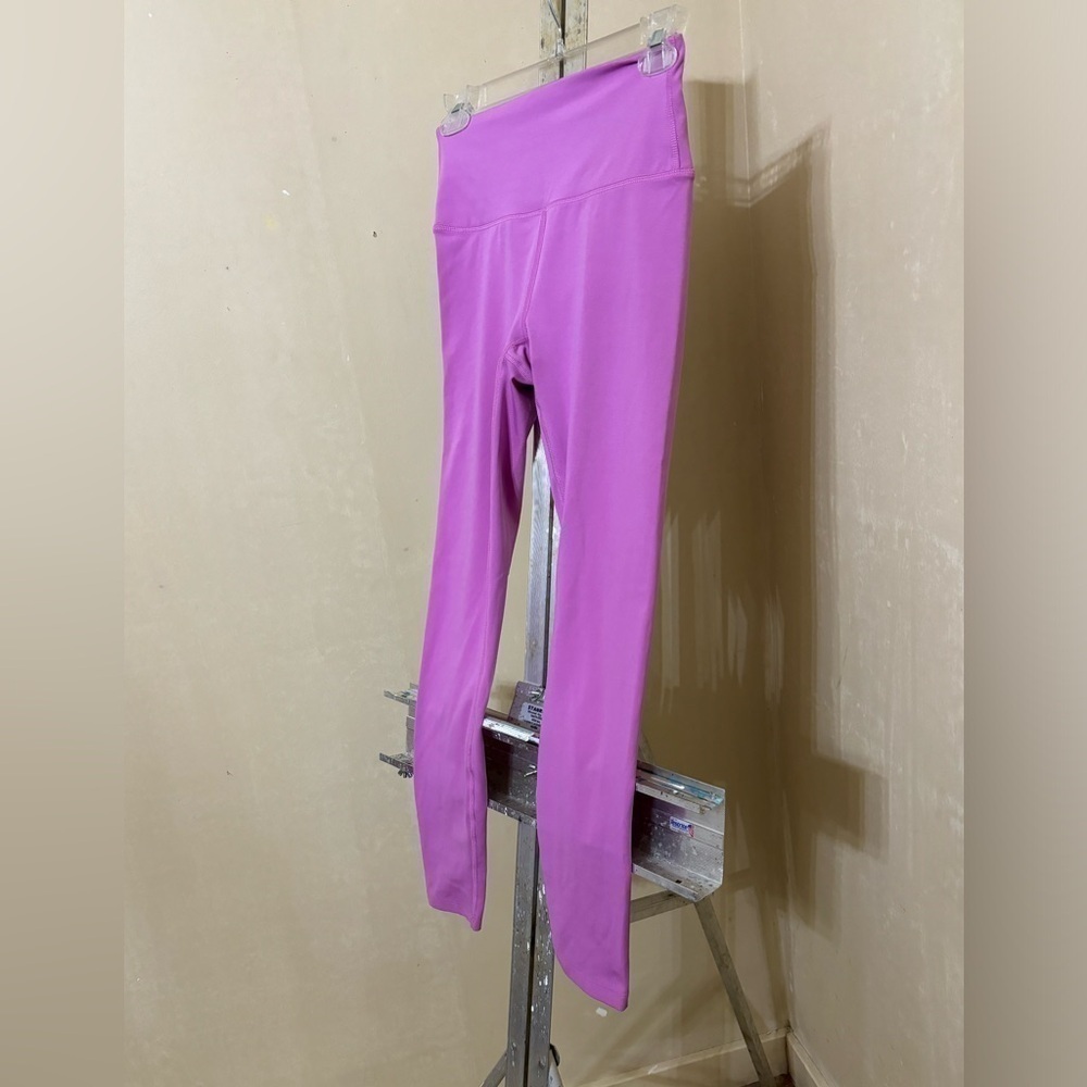 ALL IN MOTION PINK LEGGINGS SZ SMALL - Picture 2 of 5
